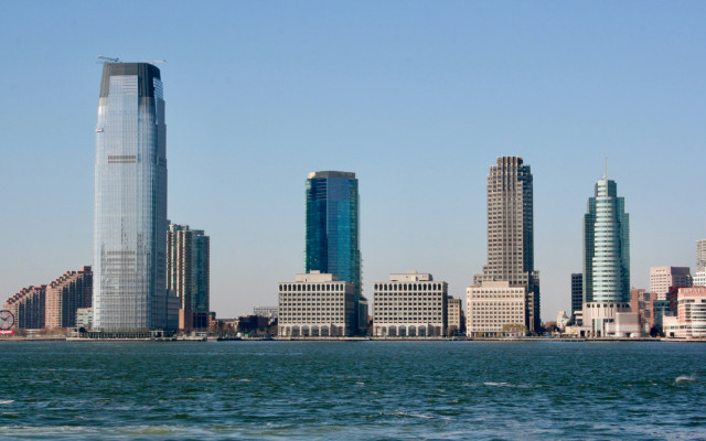 New Jersey neboticniki .z Goldman Sachs Tower na levi 6.7.2025